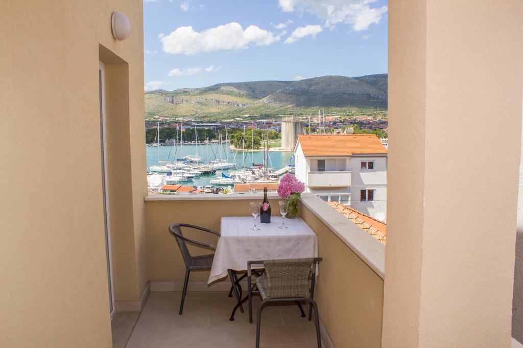 Apartments Maria Trogir Zewnętrze zdjęcie